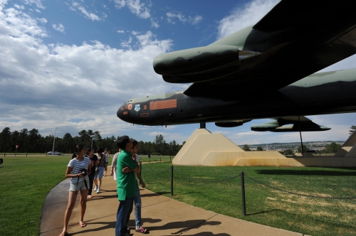 메모:공군 사관학교내에 전시된 B-52기...........